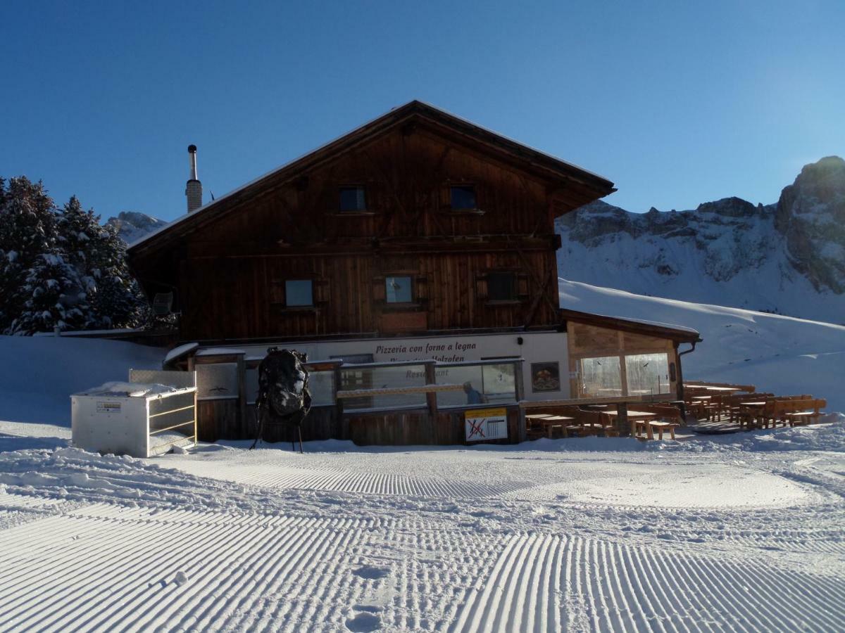 Rifugio Fermeda Hutte Guest House Santa Cristina Val Gardena Luaran gambar
